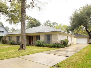 19423 Craigchester Ln, Spring, TX 77388