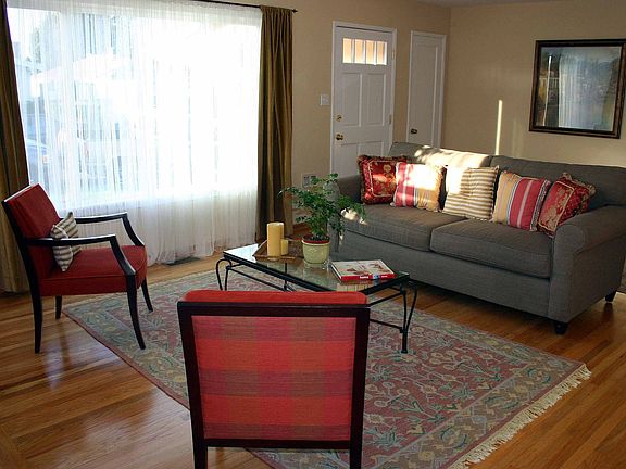 2nd image of 2611 Wendell Ave