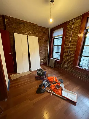 Rented by Bond New York | media 18