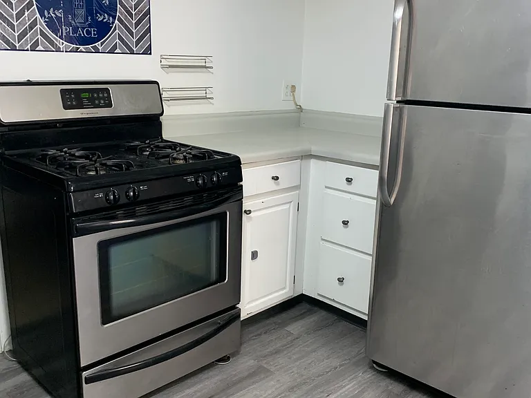 5234 S Moody Ave #1 — Photo 4