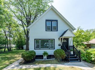 1914 Seymour Ave, North Chicago, IL