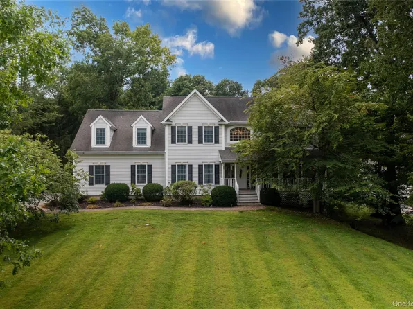 53 Traci Lane, Hopewell Junction, NY 12533