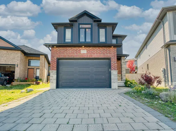 571 Freeport St, London, ON N6G 0R2