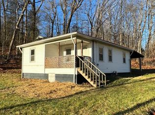 109 Epperly Hl, Princewick, WV 25908