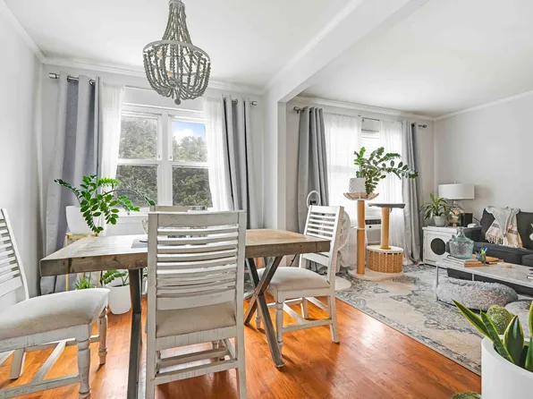 32-80 34th Street image 4 of 9