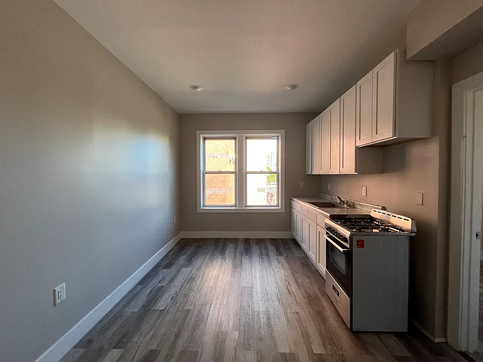 104 Belmont Ave
