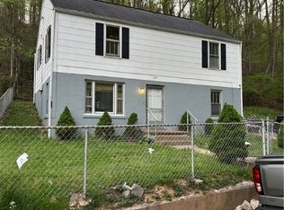 607 Charmac Dr, Charleston, WV 25302