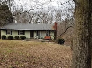3387 E Riley Rd, Floyds Knobs, IN 47119