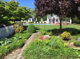 97 Old Depot Rd, Quogue, NY 11959