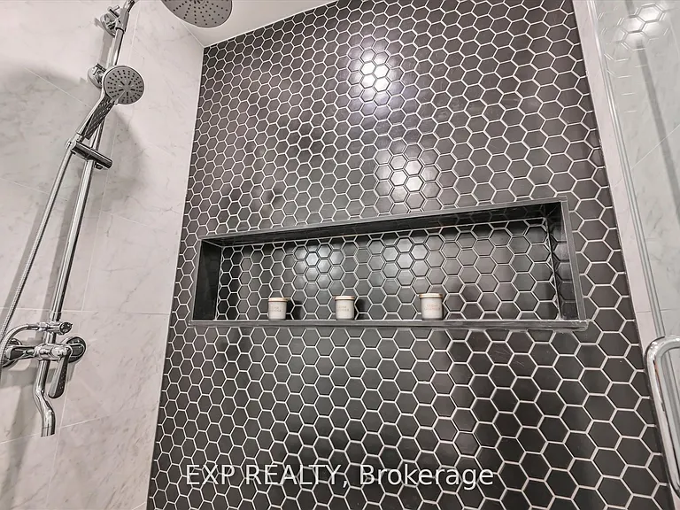 922 Logan Ave #B — Photo 8