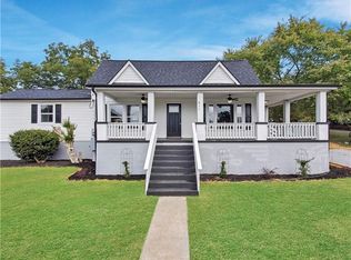 511 Blue Ridge St, Easley, SC 29640