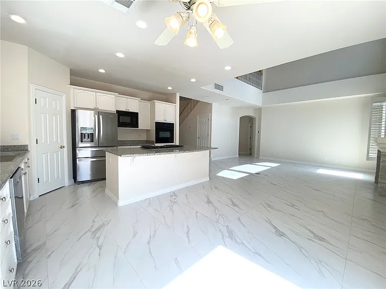 188 Tamarron Cliffs St — Photo 9