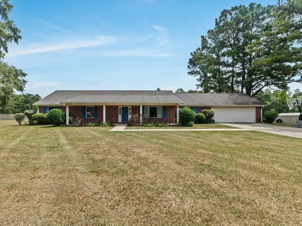 28 Stonefield Dr, Purvis, MS 39475