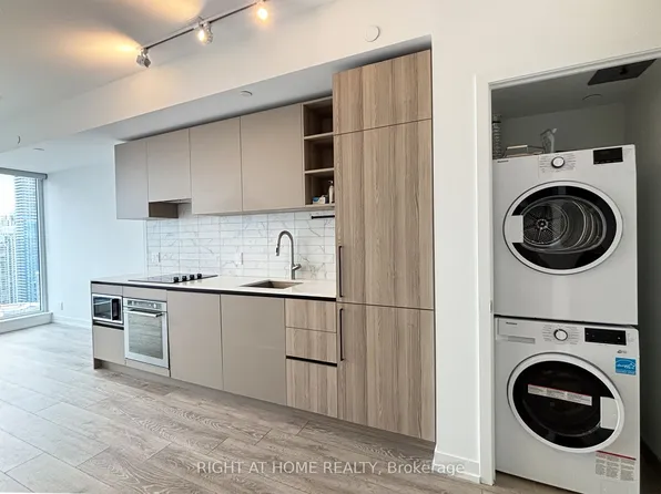 55 Mercer St, Toronto, ON