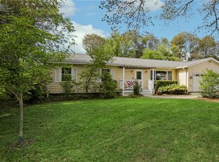 107 Edwards Dr, Fayetteville, NY 13066