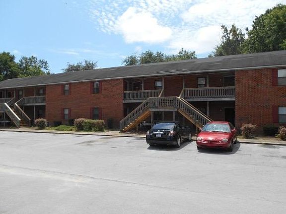 2nd image of 113 Larkin Ln APT 5