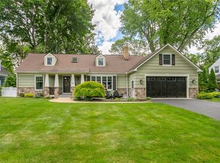 94 Maywood Ave, Pittsford, NY 14534