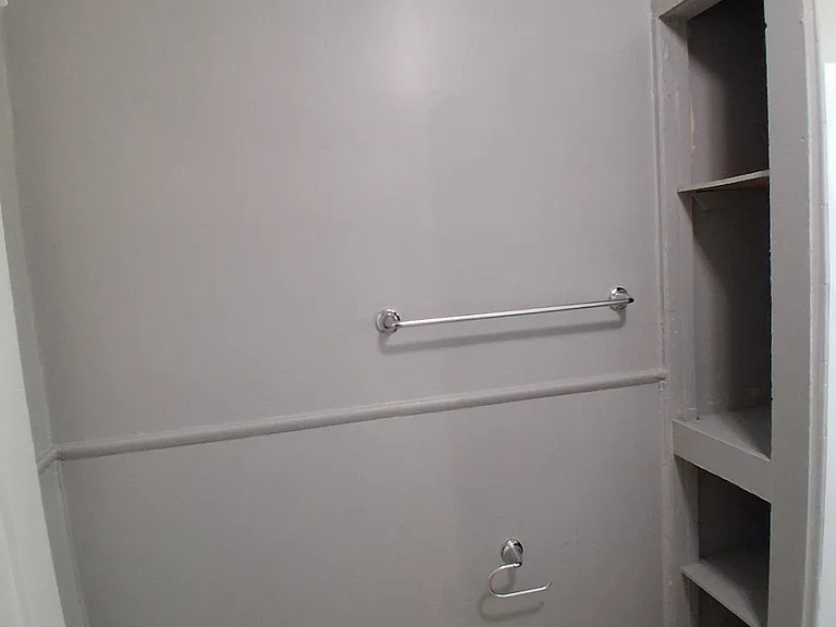 133 Farmington Ave #1 — Photo 6