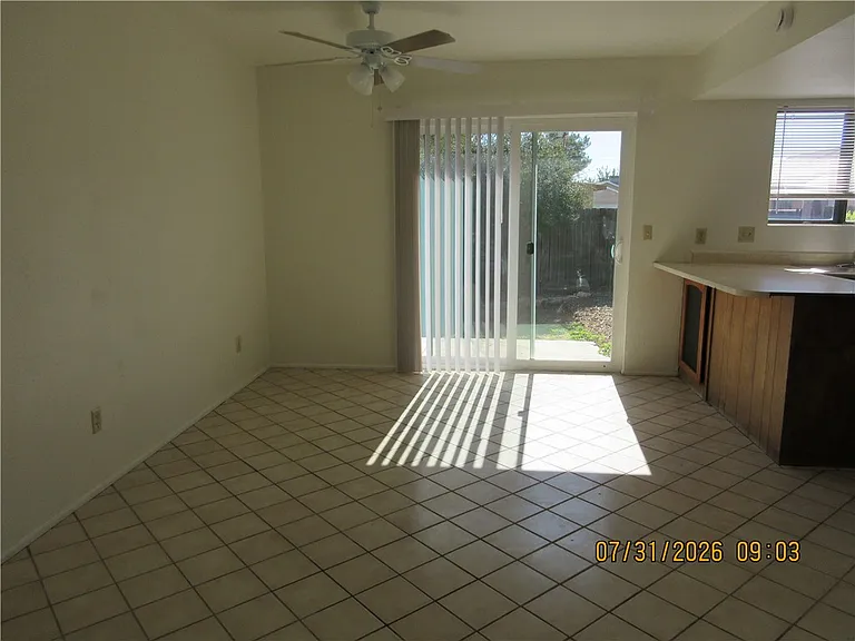 3574 N Wells St — Photo 4