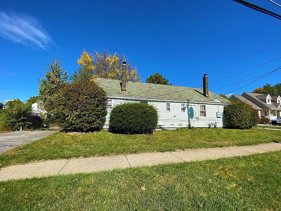 1st image of 36 Browning Ave