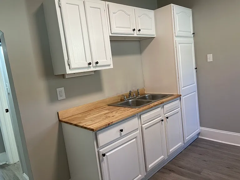 202 E Columbia Ave #1 — Photo 5