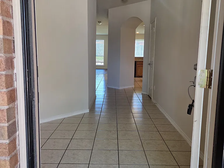 6037 Horse Trap Dr — Photo 5