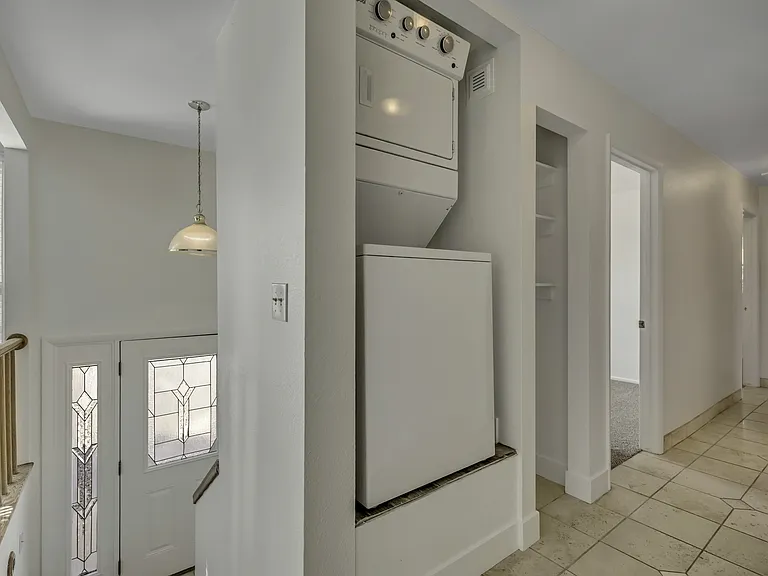 2066 W Quailstone Dr — Photo 16