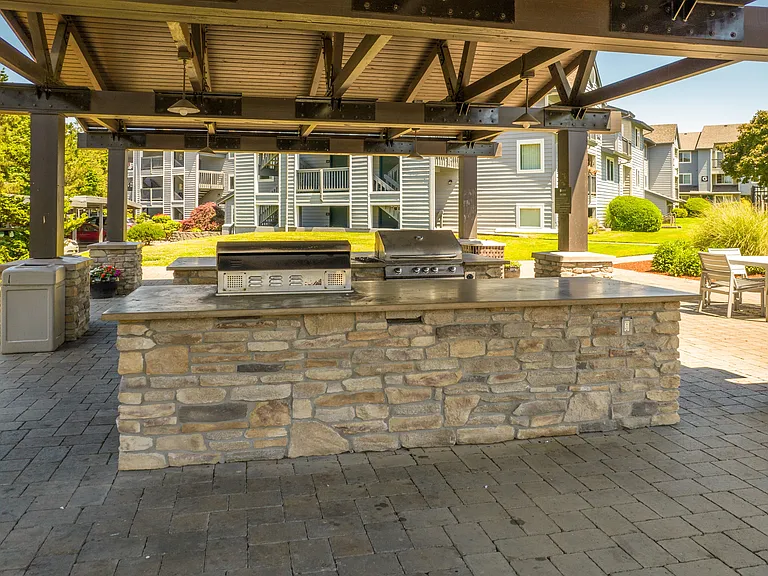 Avana at Happy Valley — Photo 28