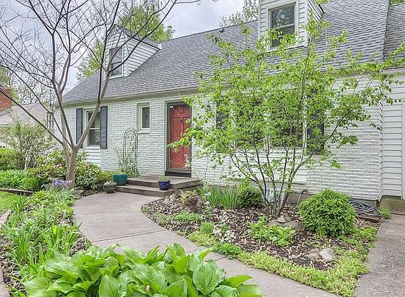 2nd image of 8822 Lowell Ave