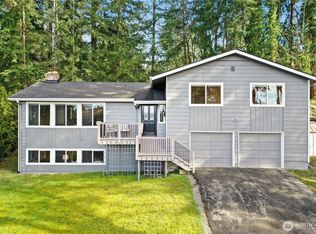 7213 NE 160th St, Kenmore, WA 98028