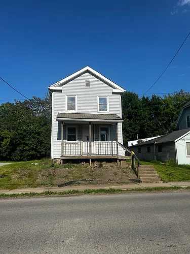 176 S Howard Ave Photo 1