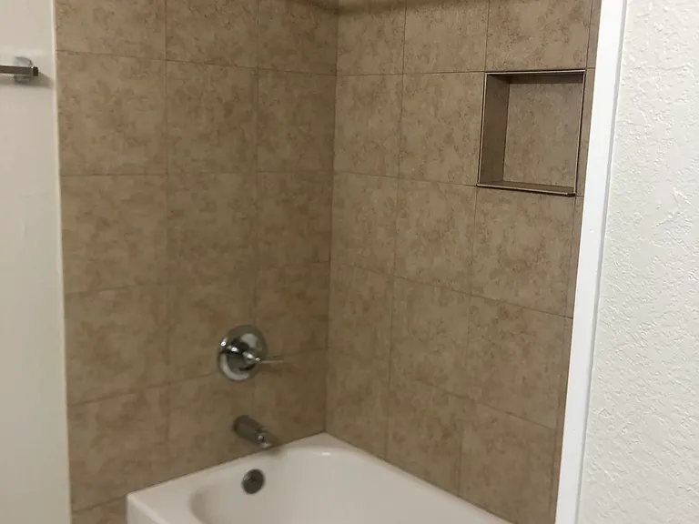 7712 Jennifer Ln — Photo 13