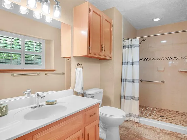 2309 Yarrow St — Photo 13