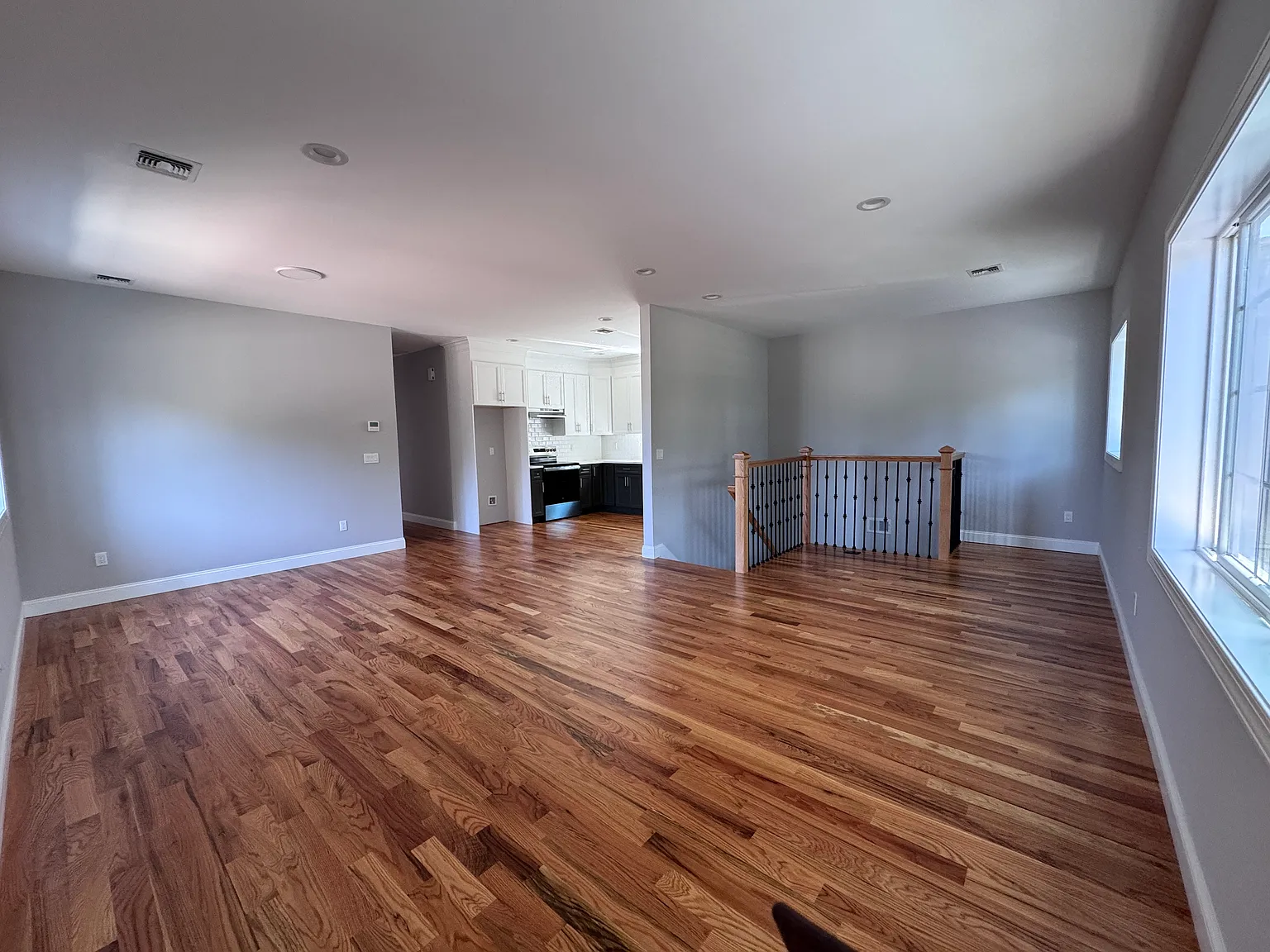 4 bed, 1500 sqft, $3,500 — Photo 3