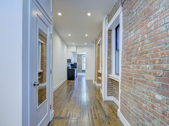 3rd image of 411 W 48th St #1F