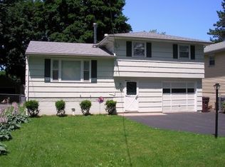 196 Cole Ave, Rochester, NY 14606