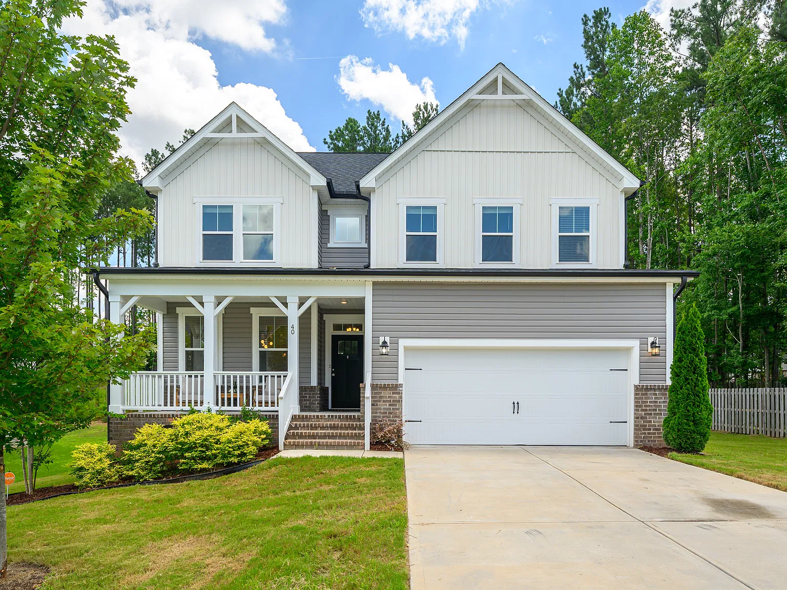 4 bed, 2700 sqft, $2,650 — Photo 1
