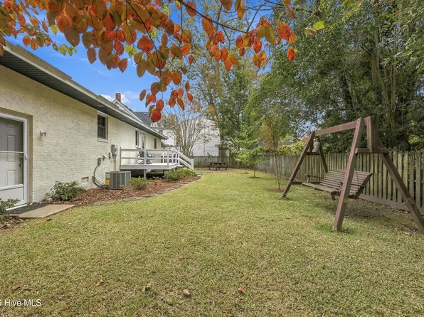 1113 Riverside Avenue, Elizabeth City, NC 27909