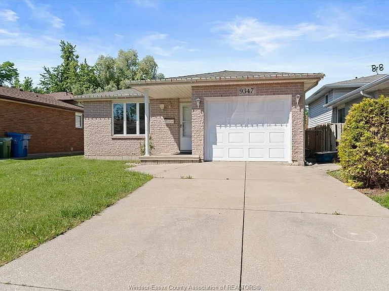 9347 Tamarack St — Photo 4