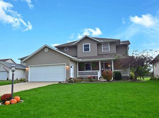 1435 Golf View Dr, Nappanee, IN 46550