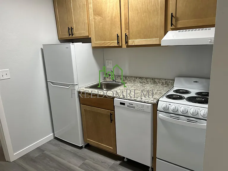 OakLee Apartments — Photo 7