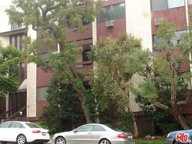 1st image of 530 S Barrington Ave APT 311