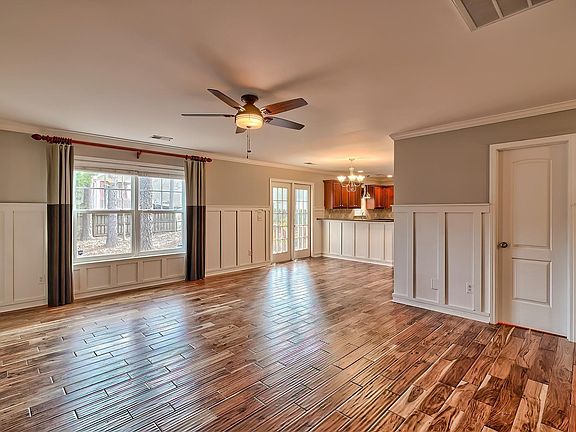 4th image of 224 Allenbrooke Way