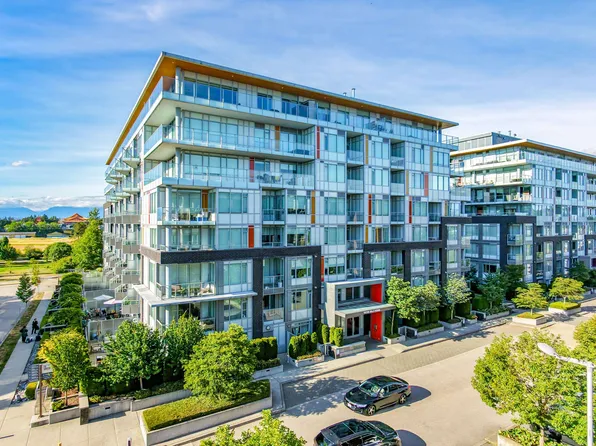 10780 No 5 Rd #208, Richmond, BC V6W 0B8