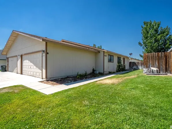 821 Wagon Dr, Gardnerville, NV 89460