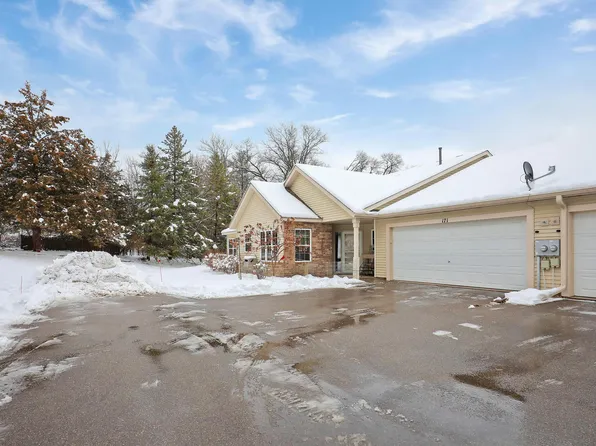 171 Wedgewood Dr, Saint Paul, MN 55115