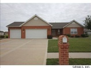 9617 Winchester St, Mascoutah, IL 62258