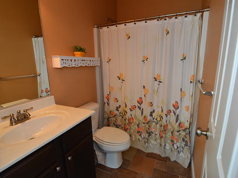 717 Tyler Way — Photo 13