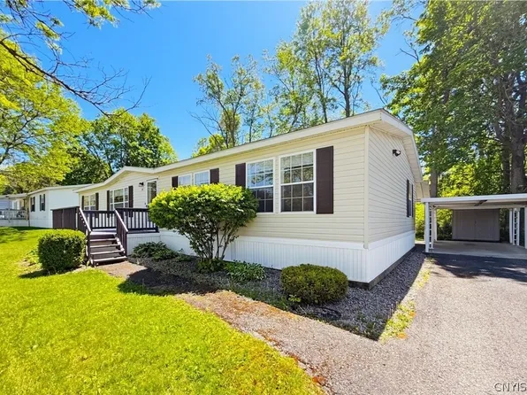 84 Millstream Ct, New Hartford, NY 13413