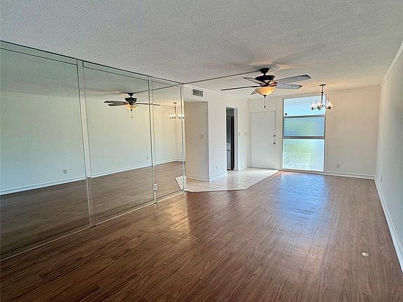 4th image of 777 SE 2nd Avenue #105
